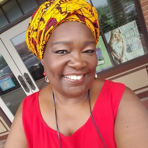 Meet your Posher, Yvette